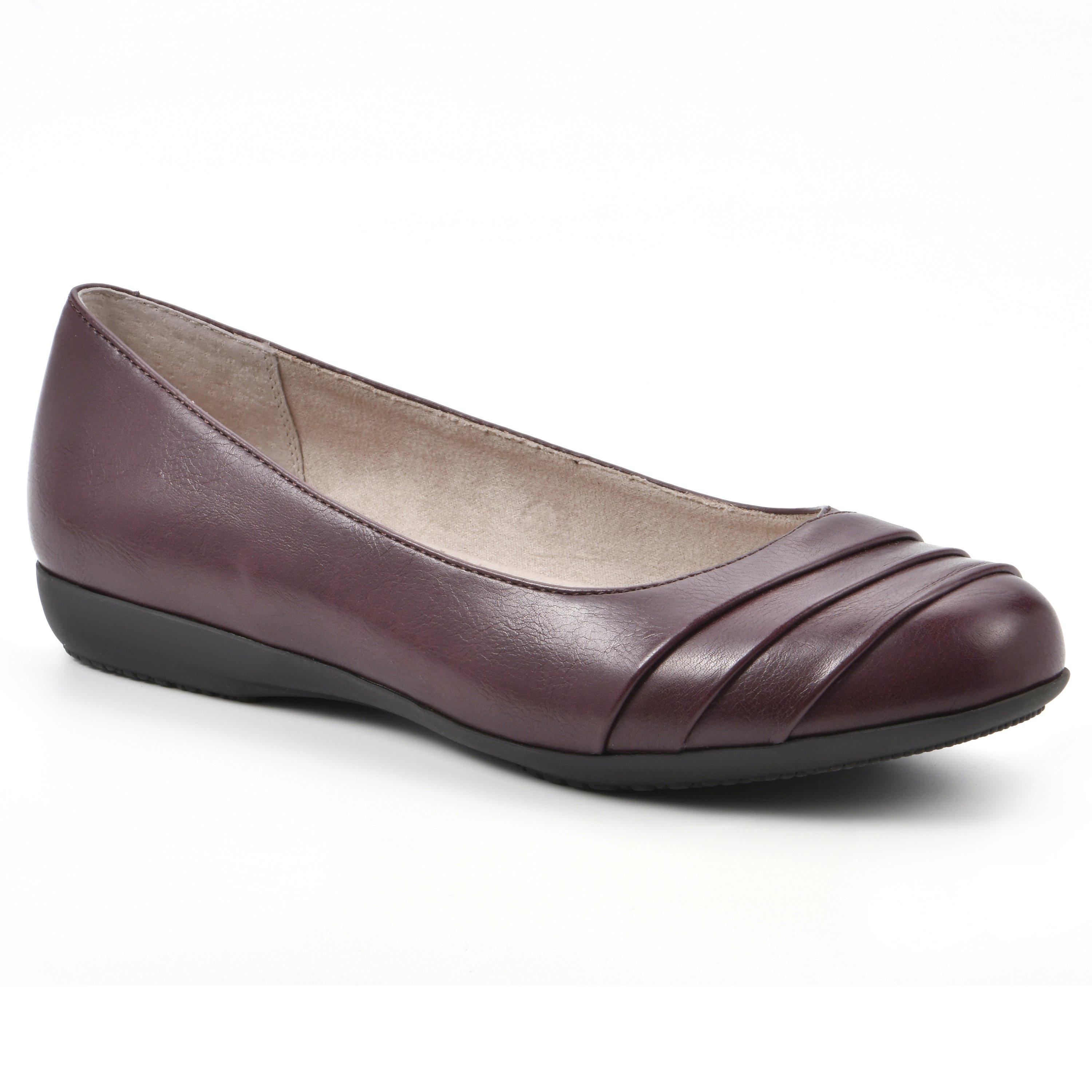 Cliffs by White Mountain Womens Clara Ballet Flat