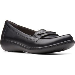 Clarks Womens Ashland Lily Loafers