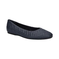 Easy Street Womens Mazi Quilted Flats