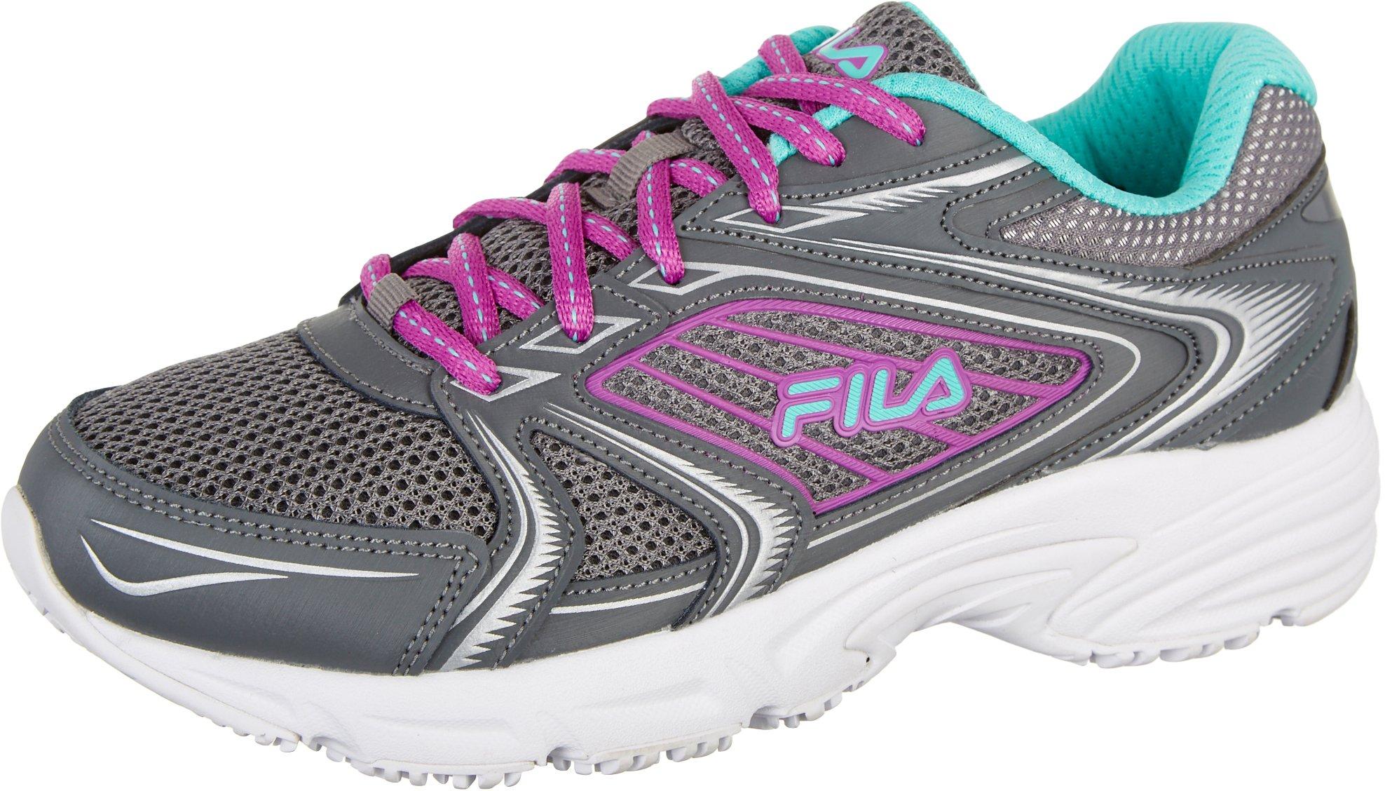 slip resistant running shoes