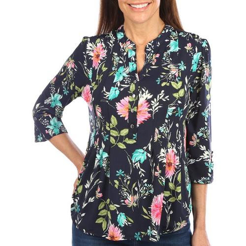 Juniper + Lime Petite Floral Pleated Henley 3/4