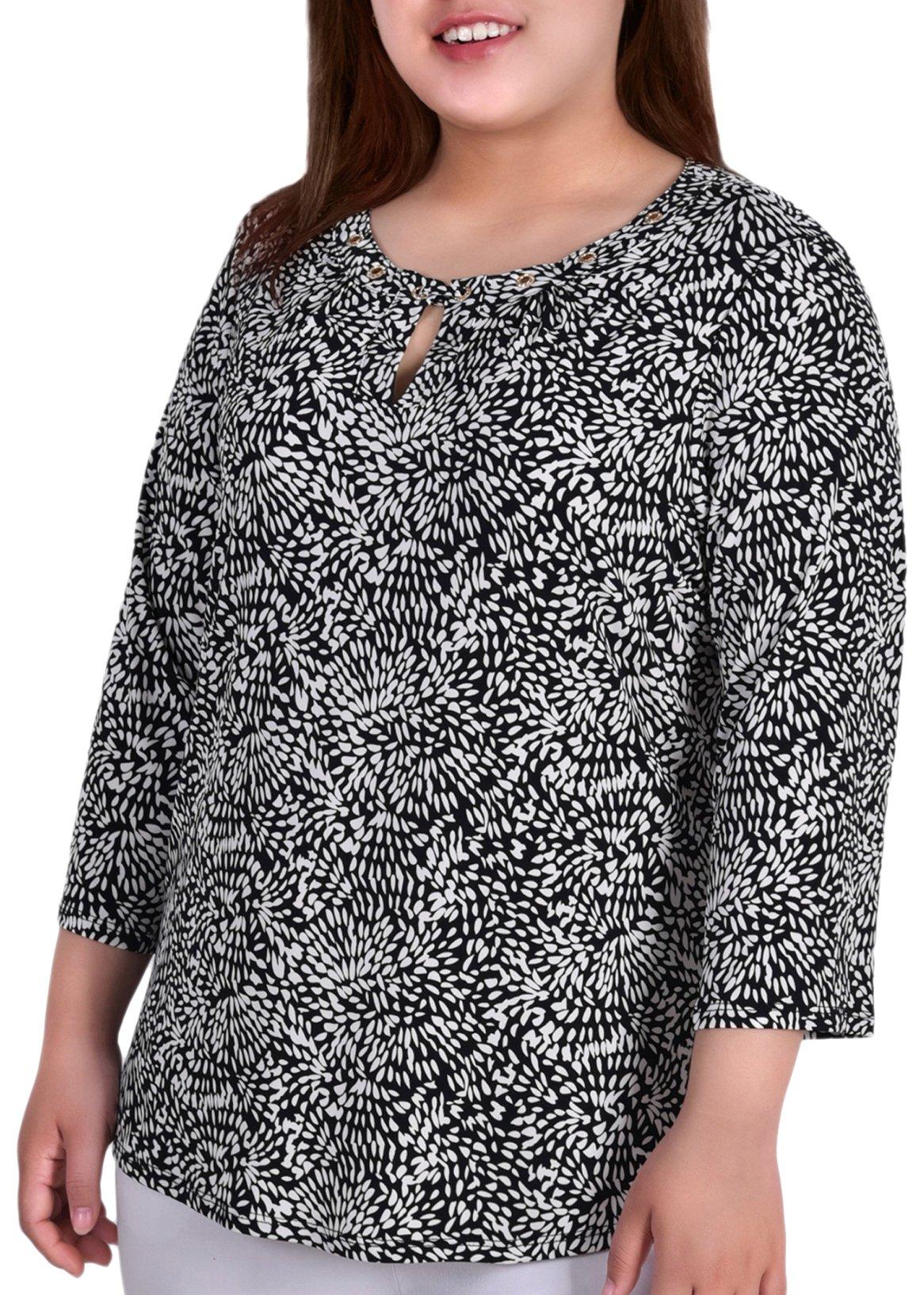 Plus Crystal Feathered Grommet Round Neck 3/4 Sleeve Top