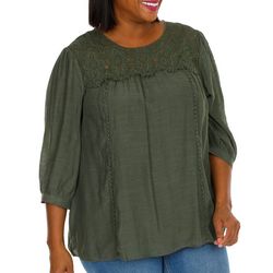 Plus  Embroidered 3/4 Sleeve Top