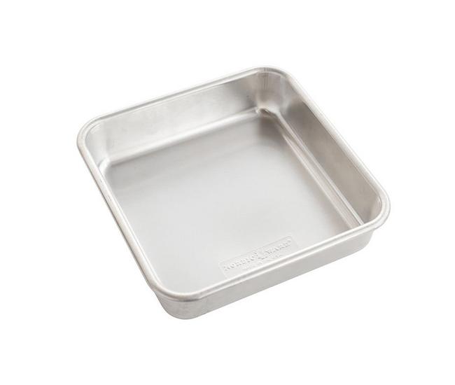 NORDIC WARE 9X13 INCH CAKE PAN WITH PLASTIC COVER