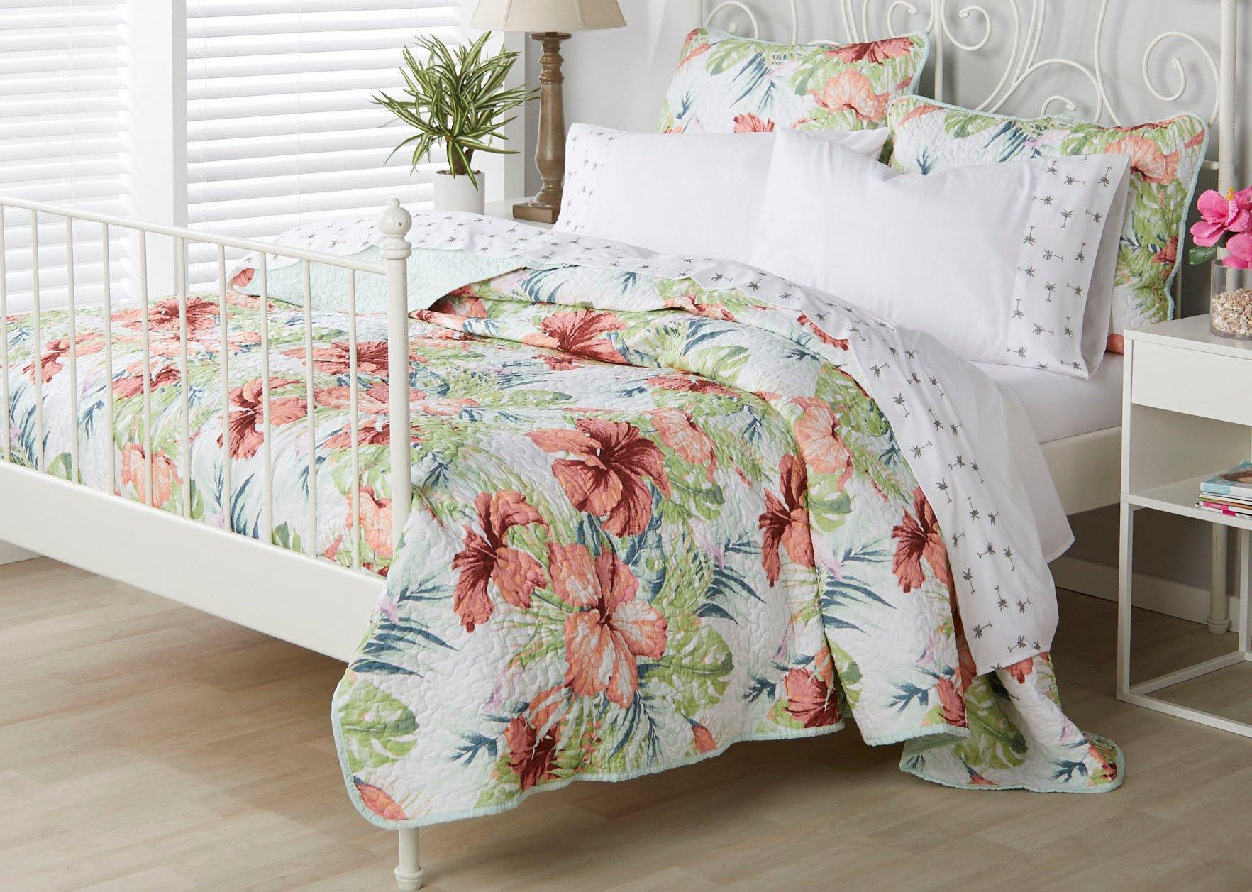 Panama Jack Sunset Bay Quilt Set