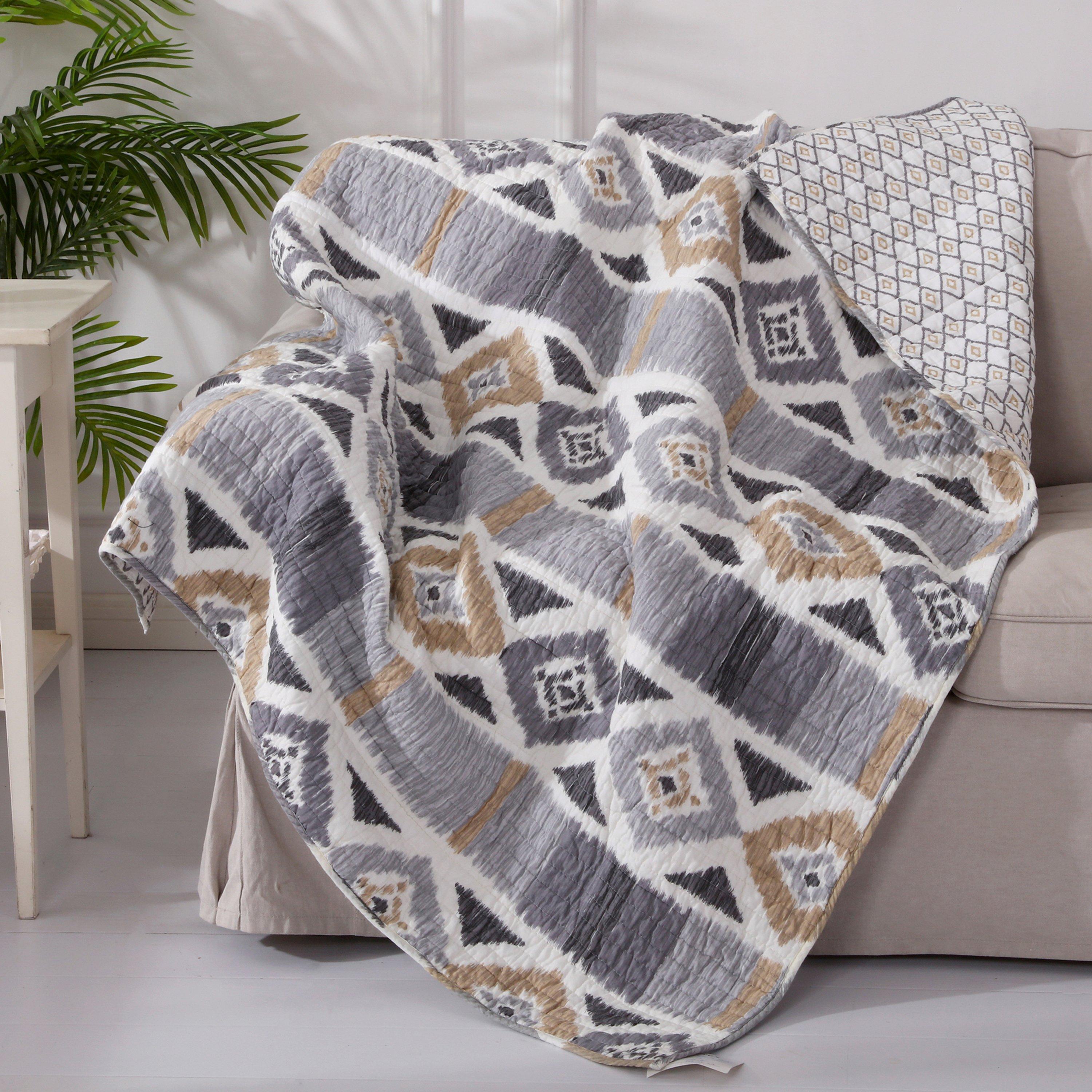 Reversible Santa Fe Quilted Throw