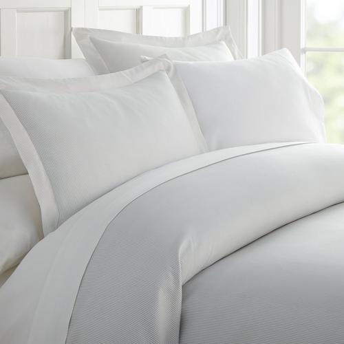 Home Collections Premium Soft Pinstriped Duvet Cover Set