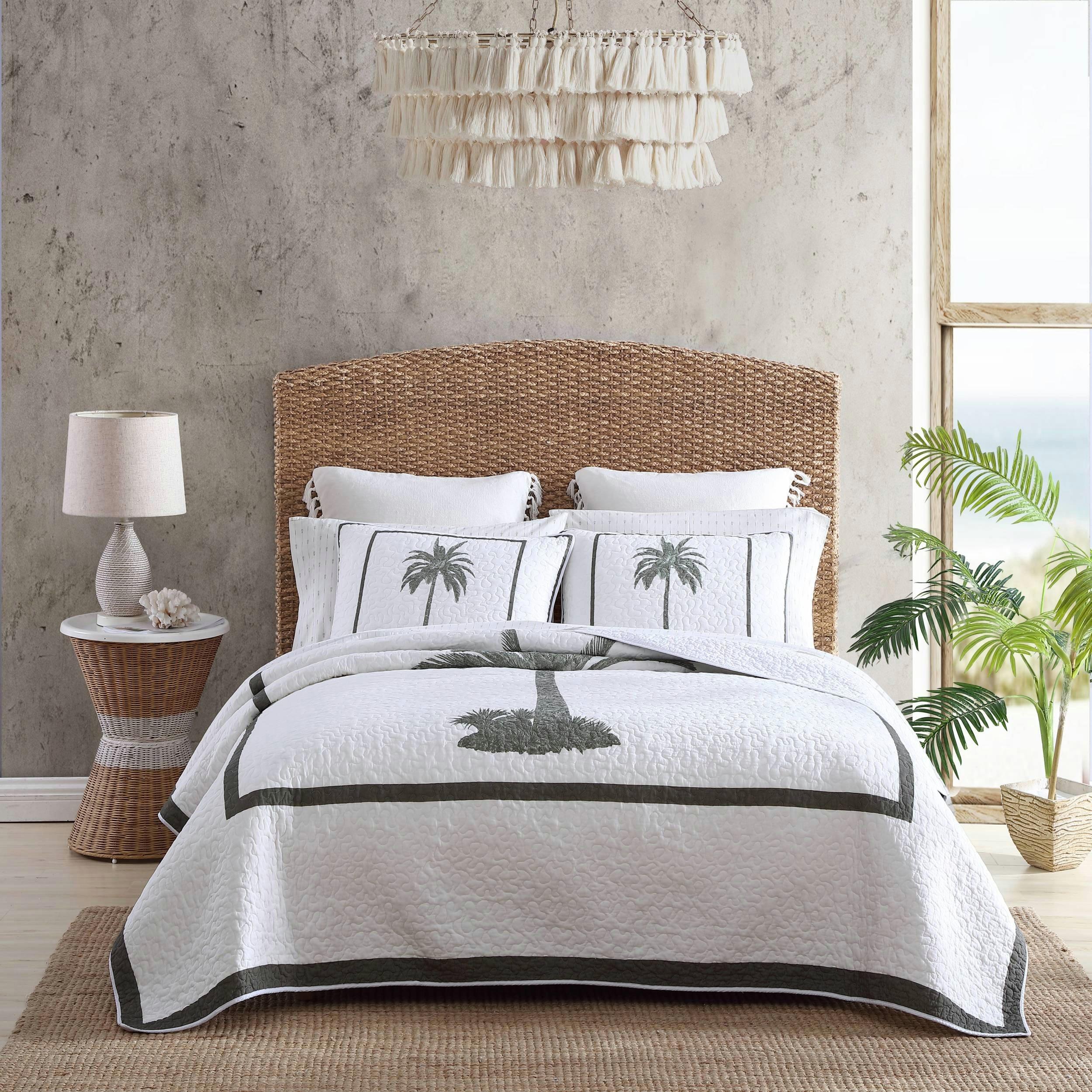 Tommy Bahama Palm Island 100% Cotton Reversible Quilt