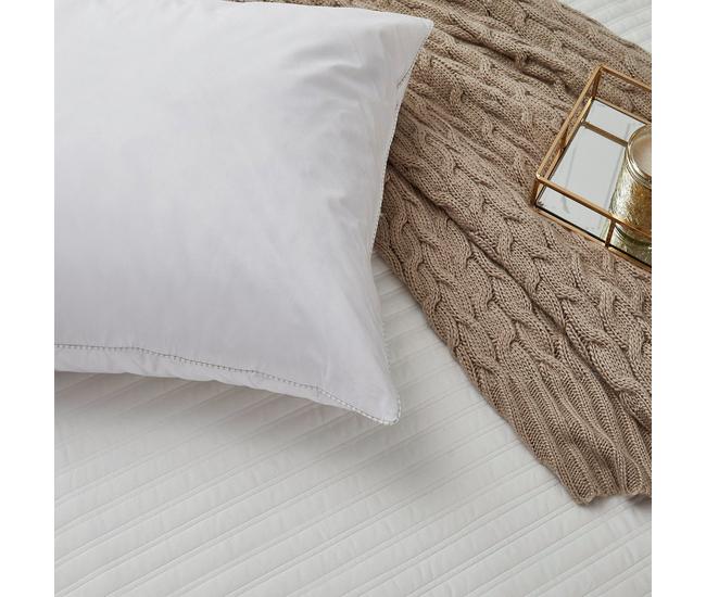  22X22 Decorative Throw Pillow Insert, Down and Feathers Fill,  100% Cotton Cover 233 Thread Count, Square Pillow Insert - Made in USA  (Single) : Home & Kitchen