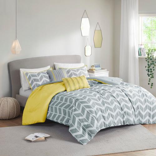 Intelligent Design Nadia Yellow Comforter Set
