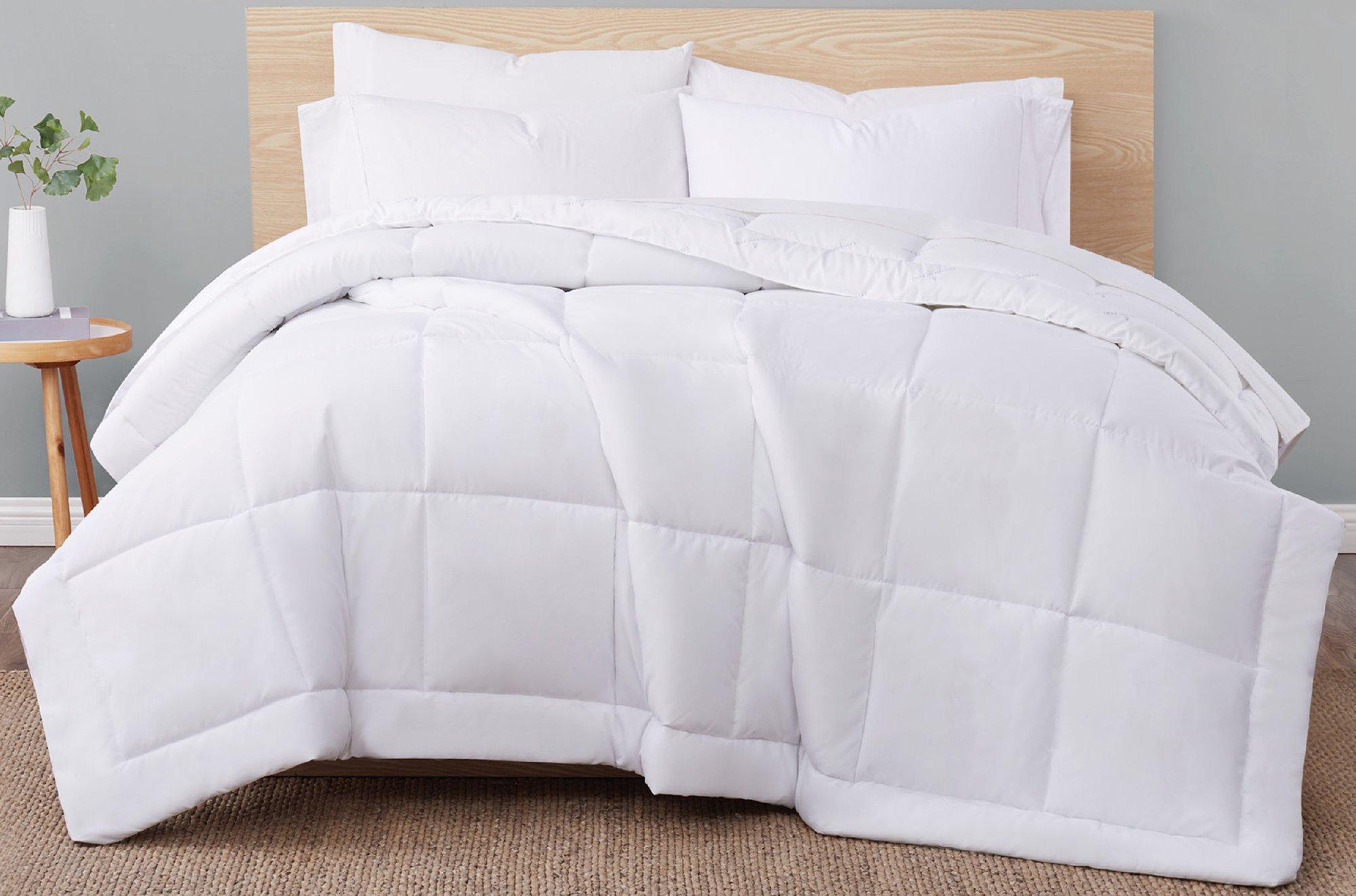 Super Soft Down Alternative Comforter