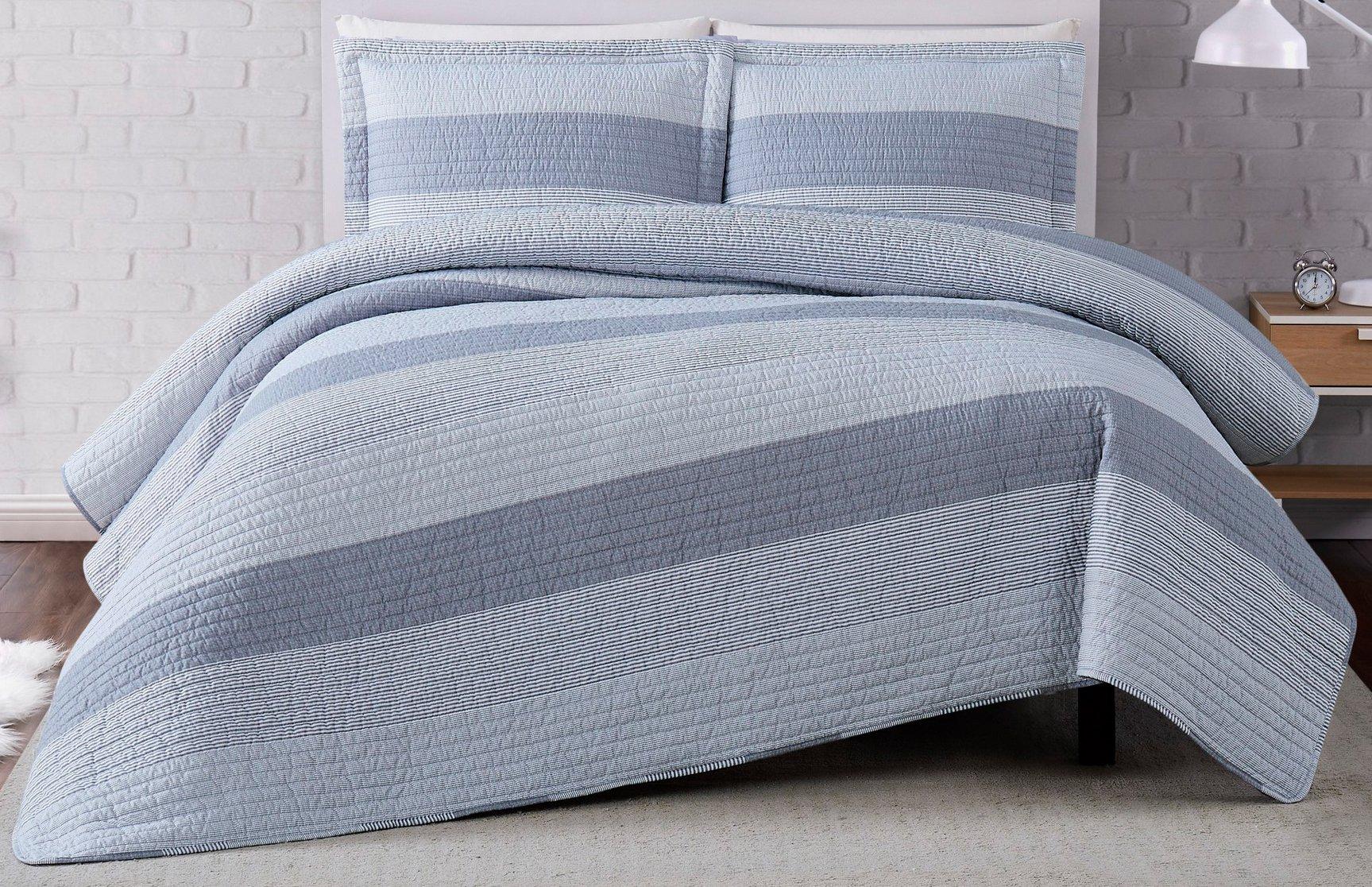 Grey Multi Stripe Quilt Set