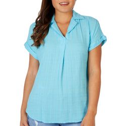 Womens Short Sleeve Textured Button-Back Top