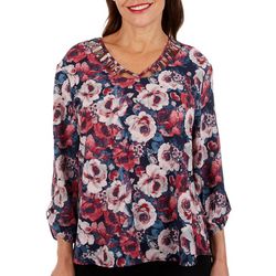 Womens Floral Cut Out V Neck Textured 3/4 Sleeve Top