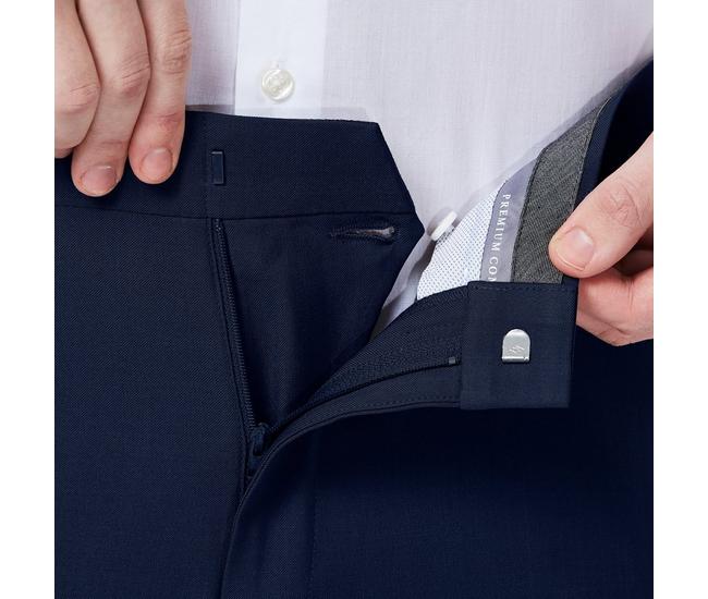 Haggar mens Premium Comfort Classic Fit Pleat Expandable Waist Dress Pants,  Black, 32W x 30L US at  Men's Clothing store