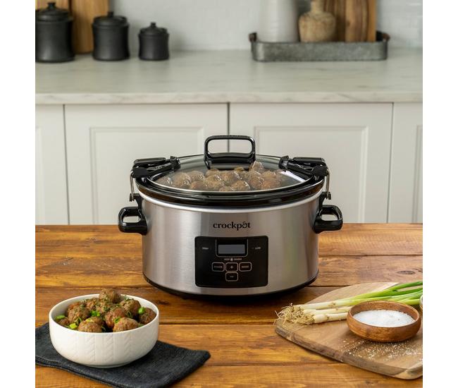  Toastmaster 4-Quart Digital Slow Cooker with Locking