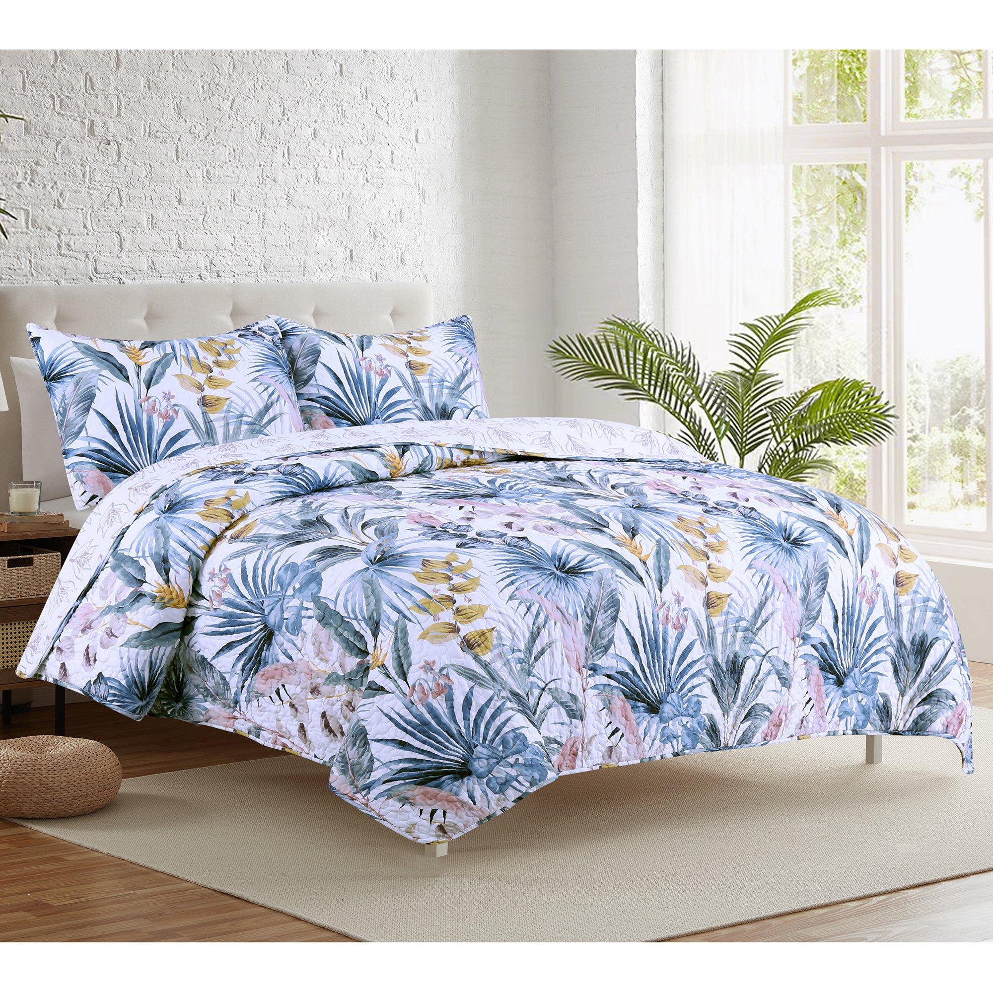Red Pineapple Antigua Quilt Set